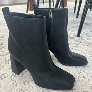 Never worn Sam Edelman circus black boots size 9
